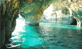 Grotte delle tre Porte en Puglia