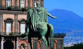 Estatua de Fernando VI en Nápoles