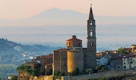 Situacion de Arezzo en Toscana