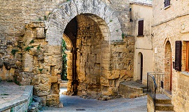 Arco etrusco en Volterra