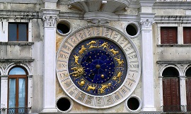 Torre del Reloj en Plaza San Marcos de Venecia