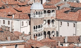 Scala del Bovolo en Venecia