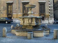 Fontana di Piazza Campitelli  en Roma