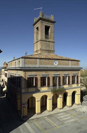 Santa Maria Nuova, Marche
